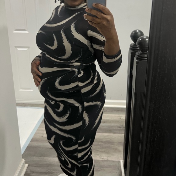 Maternity-Friendly Outfits! - Picture 6 of 14